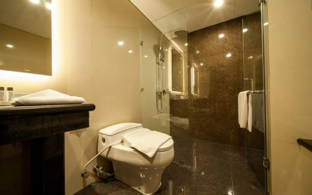 Avenzel Hotel & Convention Cibubur