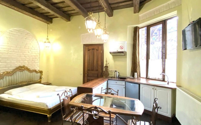 Апартаменти на Площі Ринок 39/15