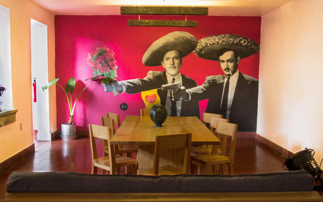Agrado Guest House
