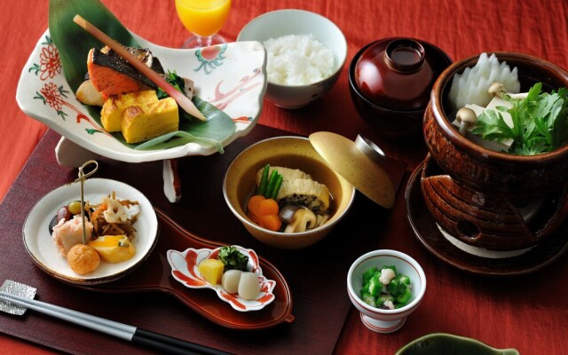 HOSHINOYA Guguan
