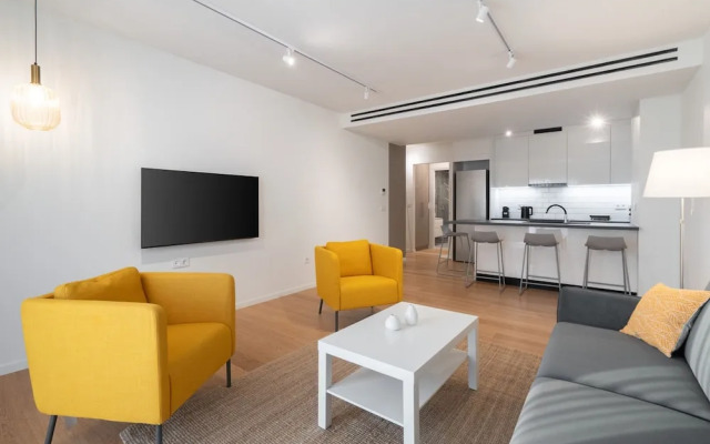 LIV Athinum 1 - Luxury Apartment 4C