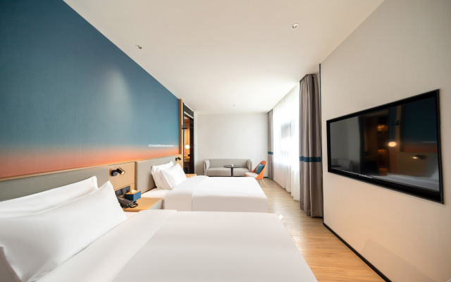 Ni Hao Hotel (Anyang Linzhou Changan Road)