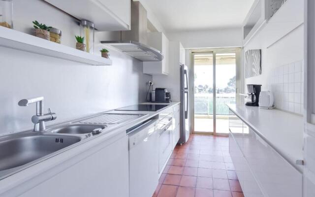 SERRENDY ROOFTOP TERRACE in residential property WITH POOL & SEA VIEW !