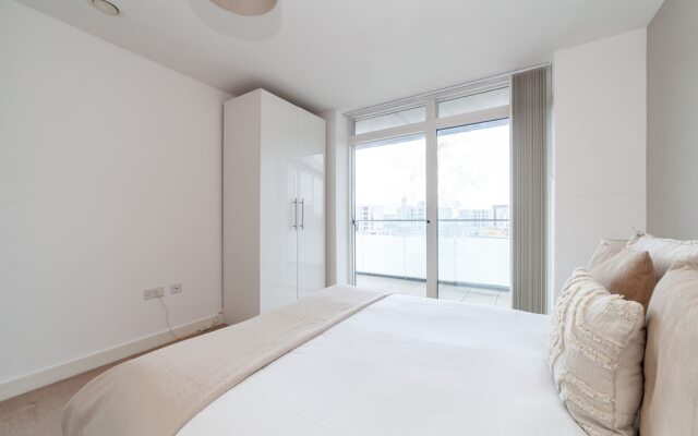 The Thames Collection