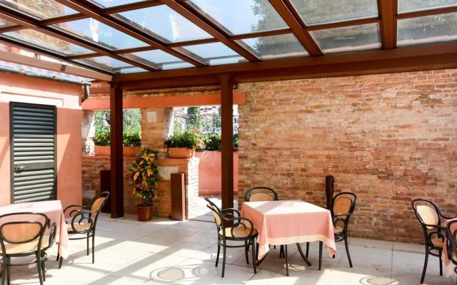 Santa Chiara Hotel