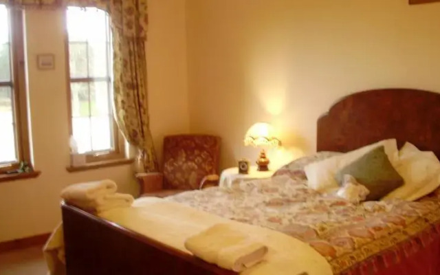 Falls of Holm Bed & Breakfast