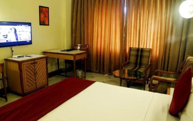 Leo Fort Hotel