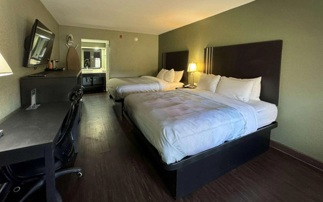 Quality Inn & Suites near Panama City Beach