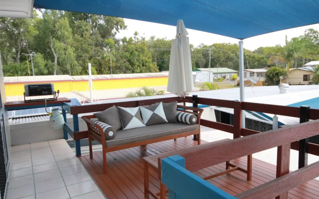 Seaforth Holiday Units