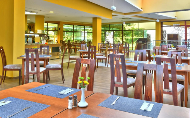 Arabella Beach Hotel