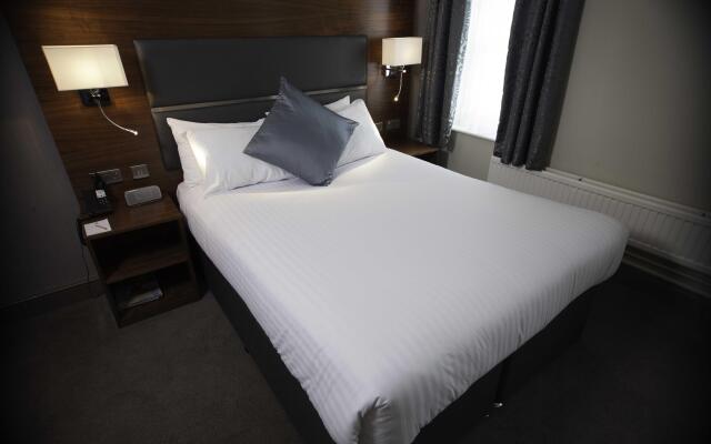Best Western Chilworth Manor Hotel