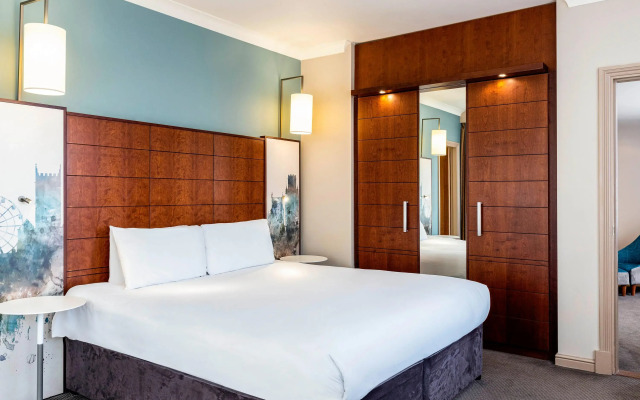 Mercure Bristol Holland House
