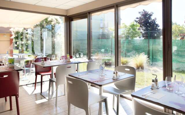 Campanile Chambray Les Tours