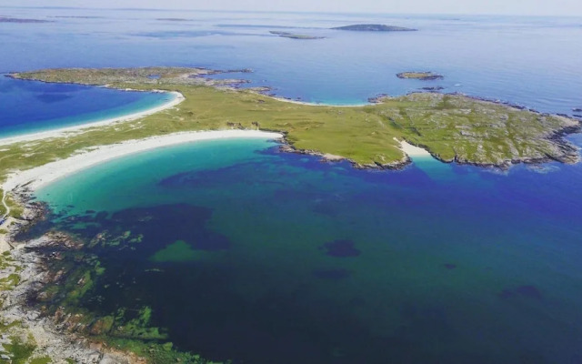 Roundstone Quay House