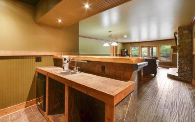 Mossy Brook Lodge Home