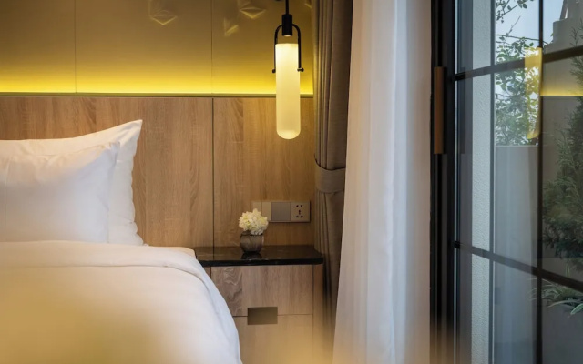 HOTEL du LAC SIGNATURE – Guest Rooms – Hanoi