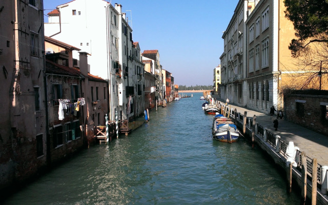 La Gondola Canal View