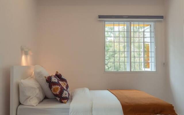 Yellow Door Apartments