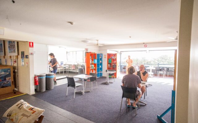 Surfers Paradise YHA