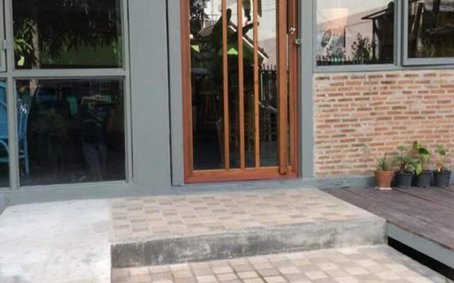 Nesuto Hostel & Cafe Ramkamhaeng 52