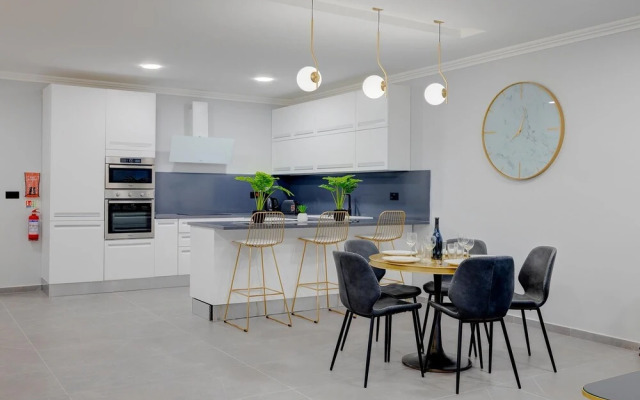 Art Deco Apartment in Central Sliema