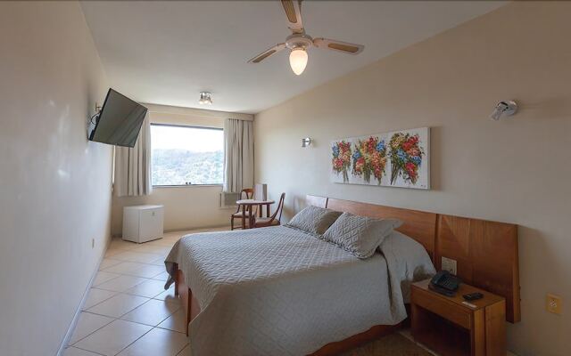 Hotel Dominguez Master