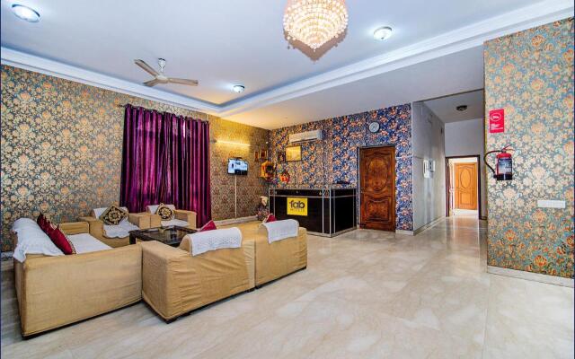 FabHotel Ashray