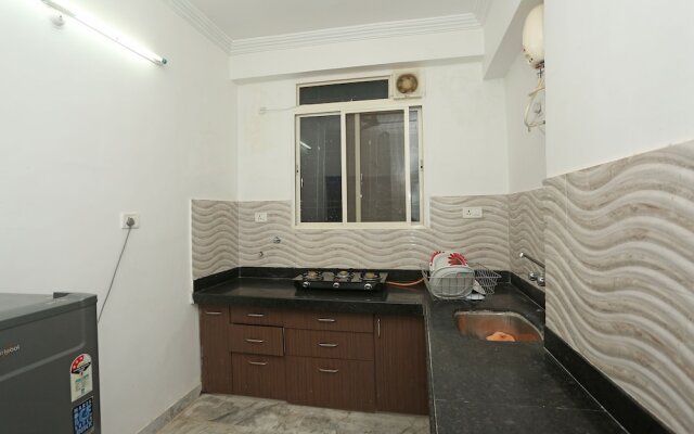 OYO 9775 Home Modern 4BHK Celebration mall
