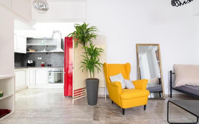 Evangeline City Center Apartment AC/WiFi