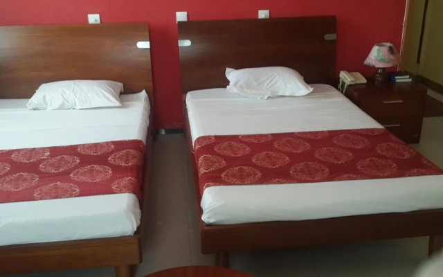 hotel Plazza Inn