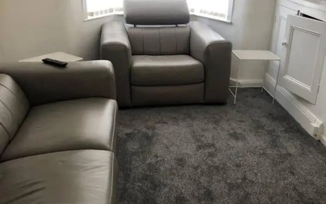 2 Bed House Near Anfield Stadium