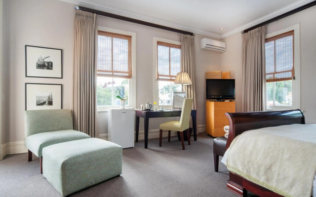 Quarters Hotel Florida Road