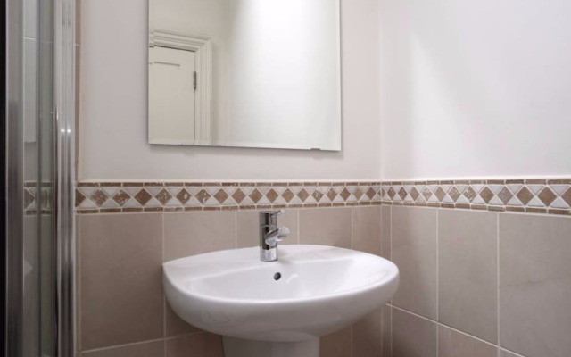 4 Bedroom Apartment In City Centre