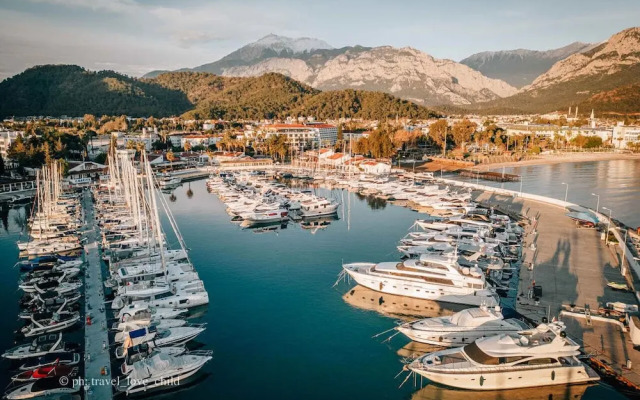Liman Apart Kemer