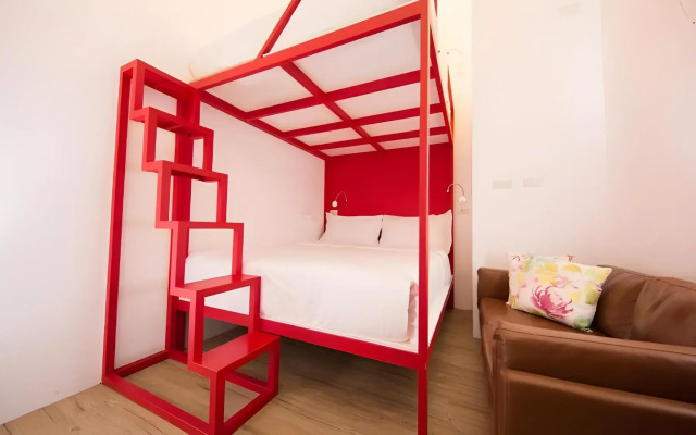 SleepBox Hotel - Ximen