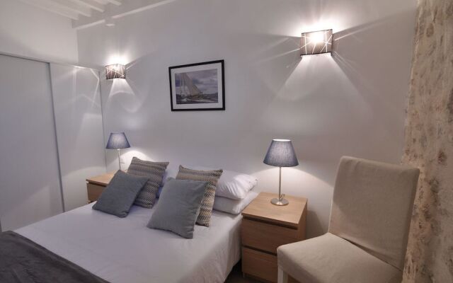Picasso Apartments