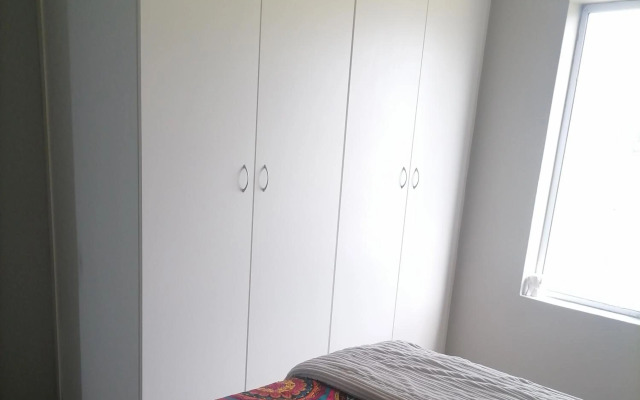 Muizenberg Mountain View Apartment