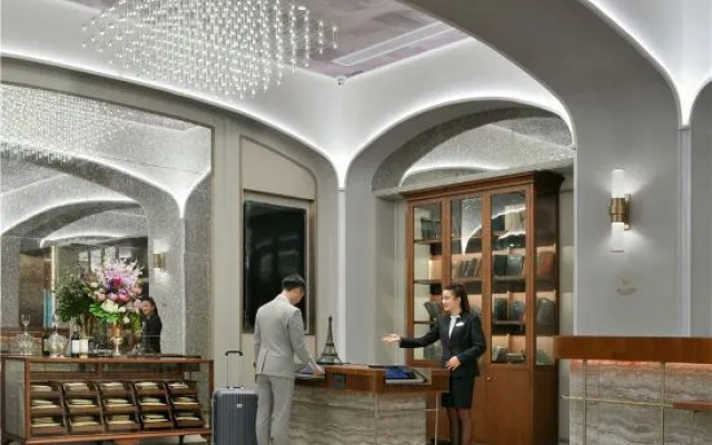 Mercure Hotel Guizhou Anshun West Railway Station