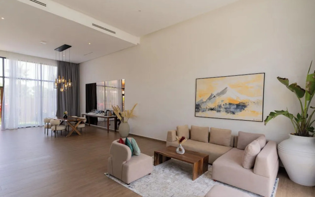 NOMMOS Beach RESORT & POOL CLUB