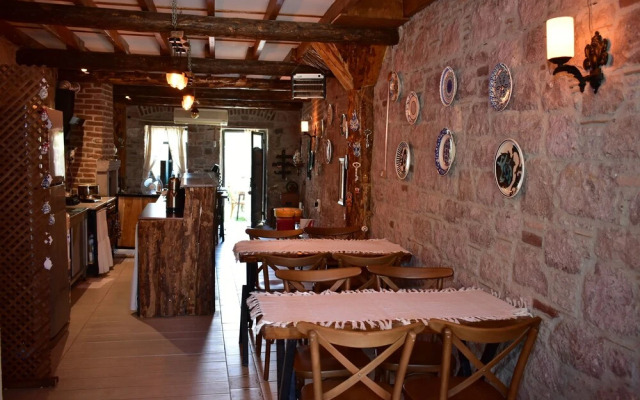 Lalekar Konuk Evi