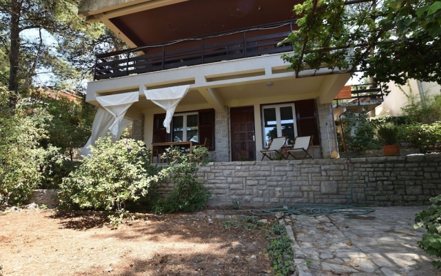 Apartment Seafront Tambaca