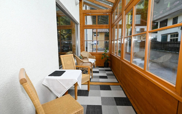 Schmitten 27 - Apartment 10 200m From ski Lift