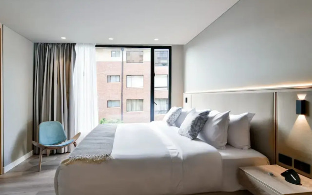 w Cozy 1BR w/ Brilliant Balcony in Unicentro