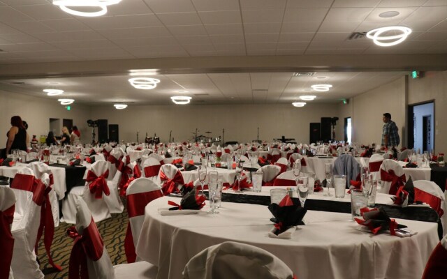 Clarion Inn & Conference Center