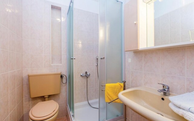 Nice Home in Palit With Wifi and 2 Bedrooms