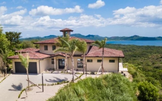 Playa Flamingo Designer Home With Spectacular 180 Ocean Views - Casa DEL MAR