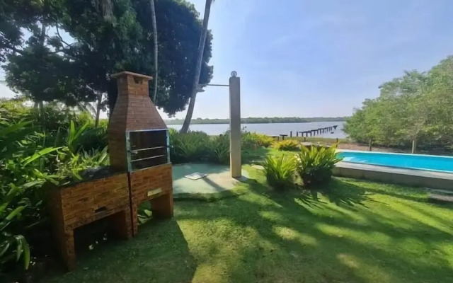 Casa de Temporada Arcádia, 22 Hóspedes, Piscina, 5 Suítes e Churrasqueira em Itacaré Bahia