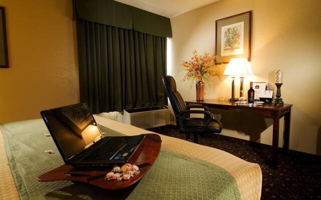 Best Western Luxbury Inn Fort Wayne