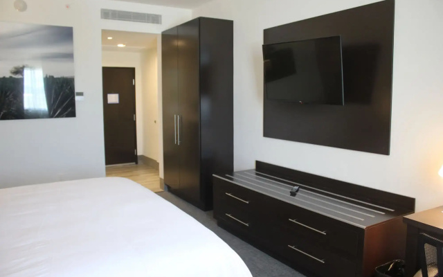 Holiday Inn Express & Suites Silao Aeropuerto - Terminal