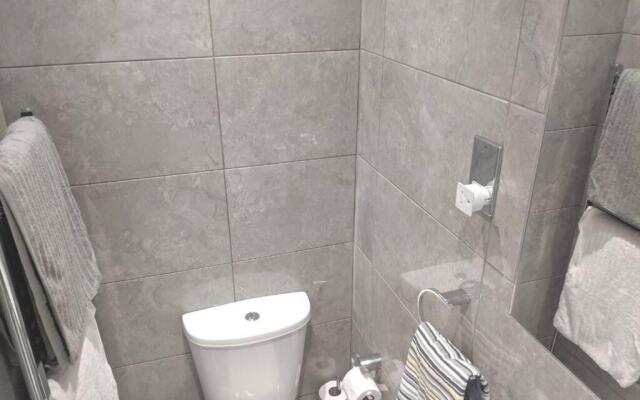 NEW APARTMENT - Offline Bookings on 079-504-13594